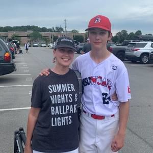 Meet your Posher, Candie